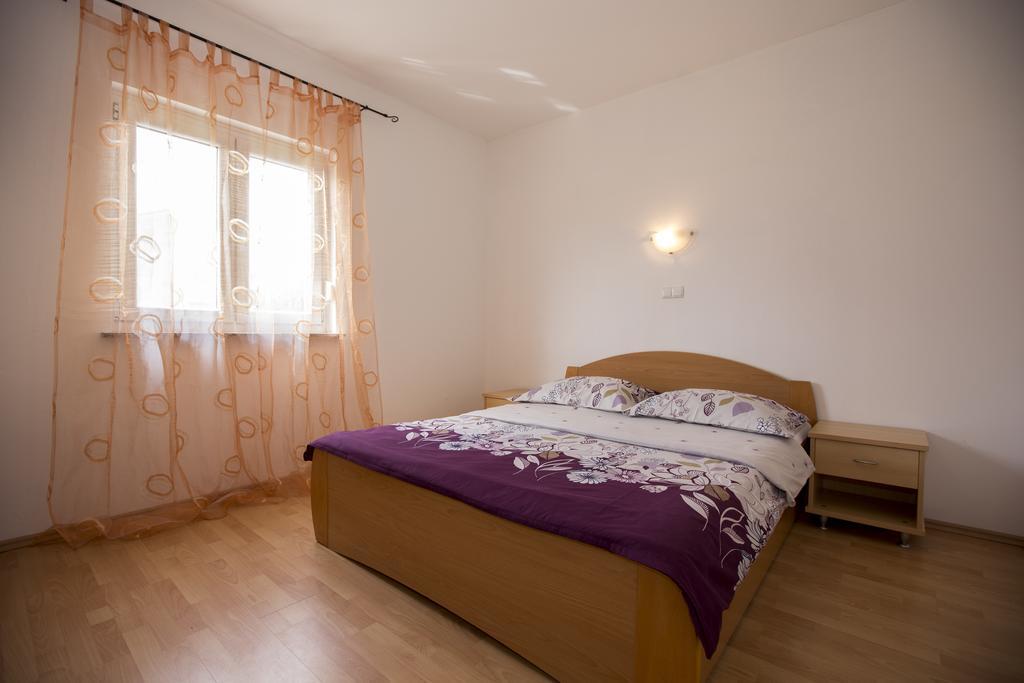 Apartments Simona Lopar Room photo